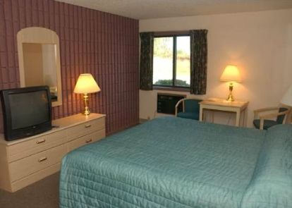 Alma Comfortable Inn and Shifters Restaurant - From Web Listing (newer photo)